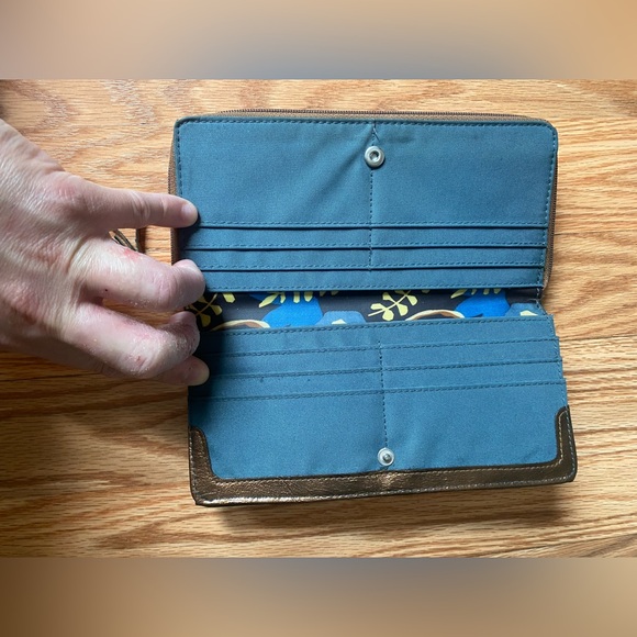 Wallet - Picture 4 of 4